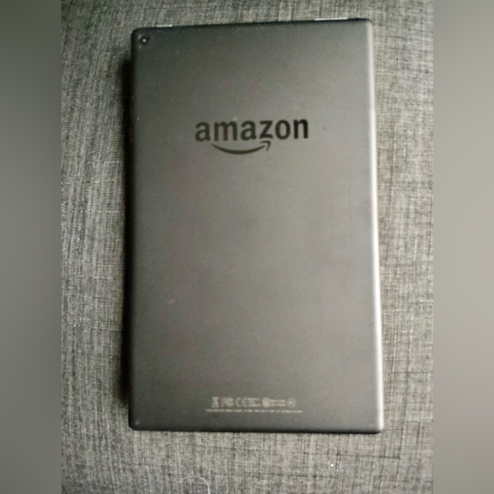 Amazon Fire 10 - Picture 2 of 3
